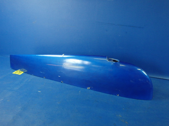 0723615-200 Cessna - TIP-WING (Left or Right) FIBERGLASS (cracked see details)
